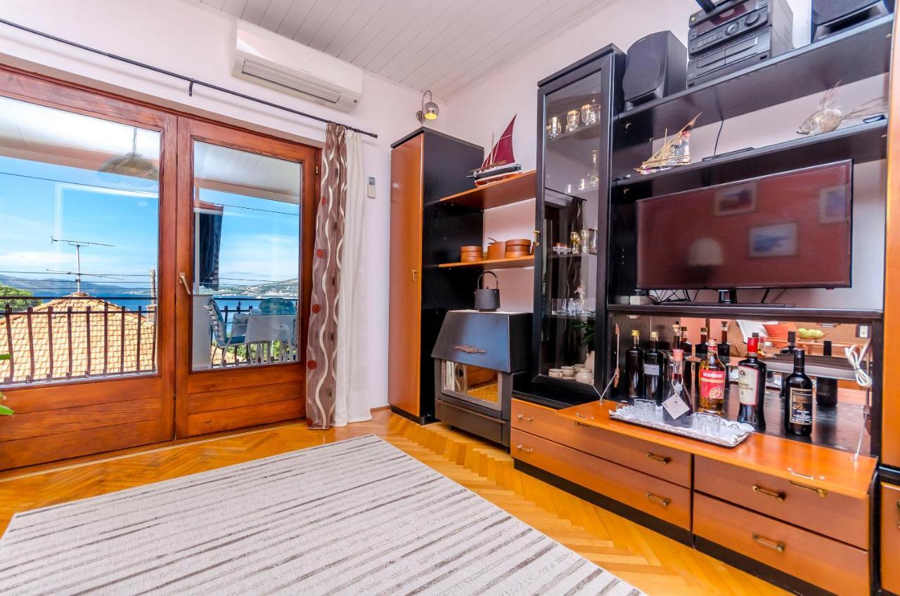 Apartment Buksa โตรกีร์ ภายนอก รูปภาพ