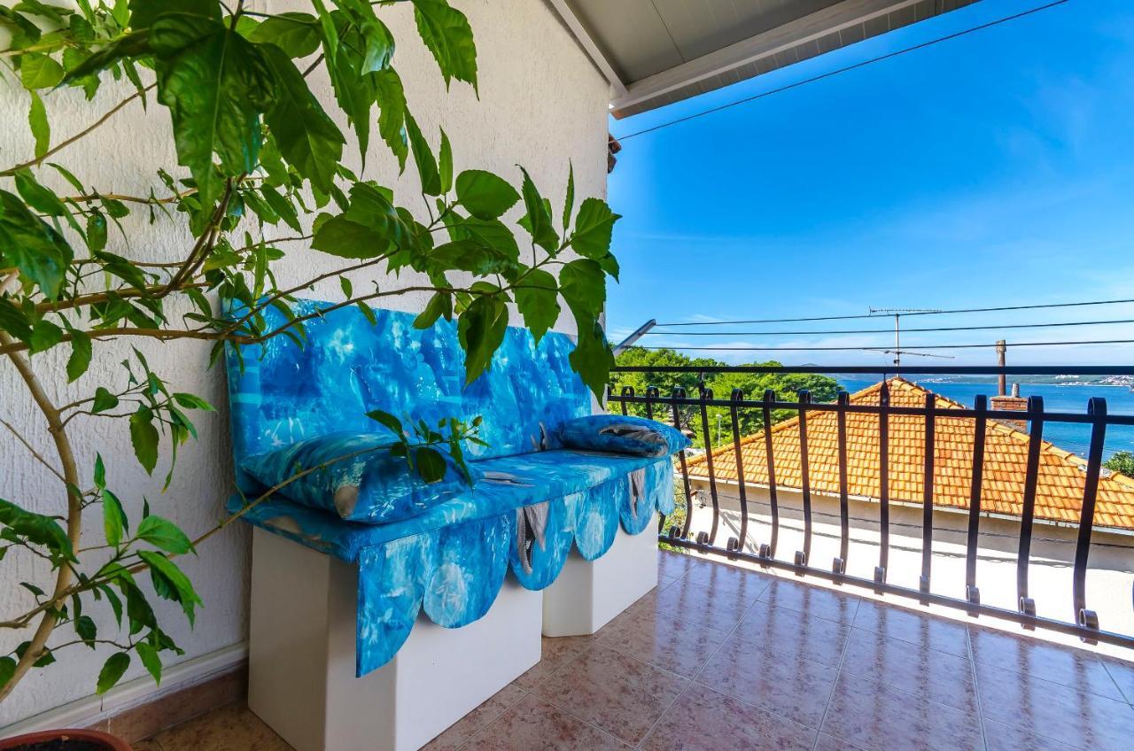 Apartment Buksa โตรกีร์ ภายนอก รูปภาพ